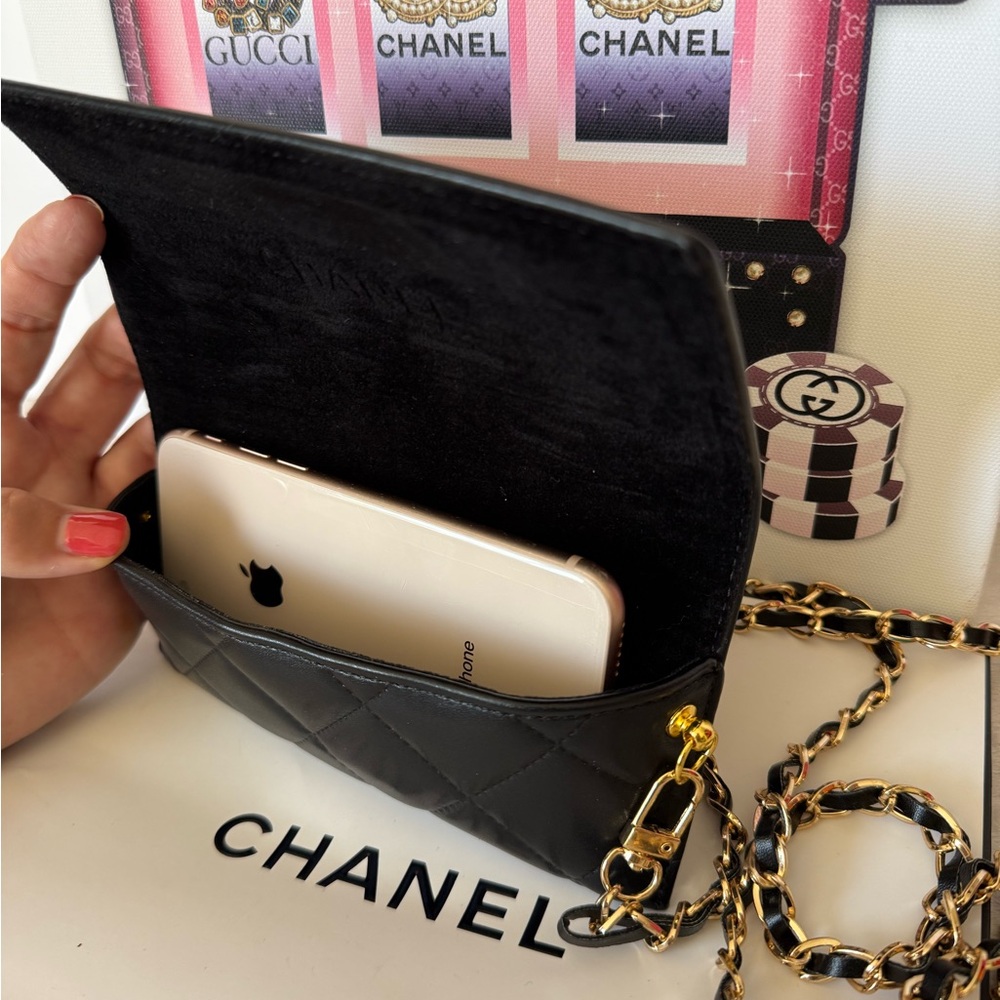 CHANEL Black Leather Sunglasses Case with Chain - Picture 6 of 12